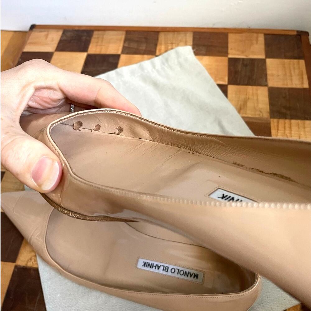 Manolo Blahnik BB Flats Nude Patent Leather Pointed Toe Classic Preppy size 36.5 - Picture 10 of 12